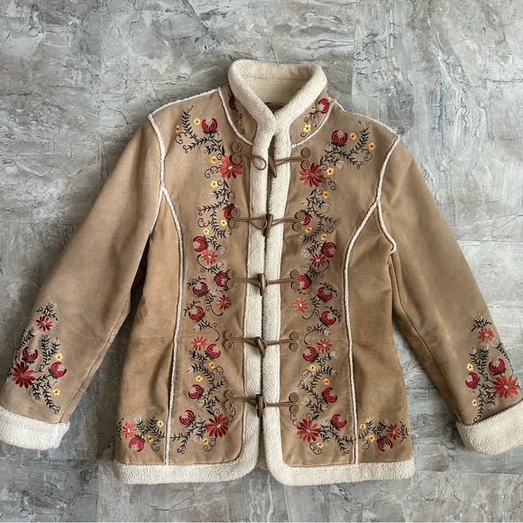 St. John's Bay Jackets & Blazers - St.Johns Bay vintage penny lane floral embroidered shearling coat